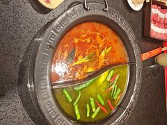 -宽板凳老灶火锅(台湾街店)