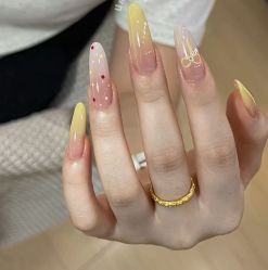 -七月美睫 美甲