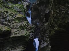 -蝶舞清江·恩施地心谷景区