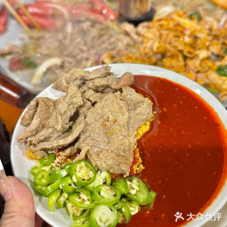 哈尔滨这烤肉店！！真让我开了眼了！