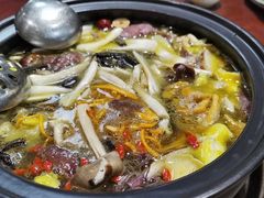 -菌之家·专业纯野生菌火锅·特色炒菌