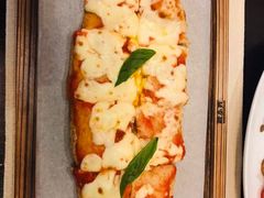 -卡佩罗意大利餐厅及酒吧Al Cappello Trattoria