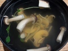 菌菇清汤-隐泉之语日式料理(王府中环店)