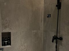 -舍居智能酒店(深圳宝安翻身地铁站店)