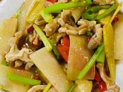 酸萝卜炒猪肚-悦明全牛食府(清林大楼店)