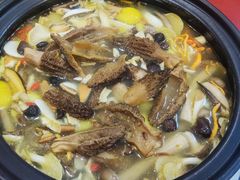 -菌之家·专业纯野生菌火锅·特色炒菌