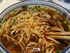 -镇南锅盖面馆(解放路店)