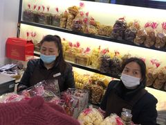 -红房子西点(汇联商厦天钥桥路店)