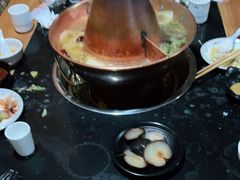 -果松木炭酸菜铜火锅·外婆参鸡汤