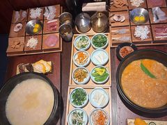 -银米·云南传统过桥米线(双廊黑金冠店)