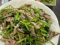 -金卯白肉罩火烧