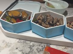 -乔家小院•非遗驴肉•本地小海鲜(滨河路店)