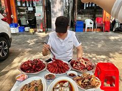-丹水桥地锅鱼·翘嘴鲌·地方特色全鱼宴(丹江口大坝店)