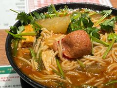 -肥汁米蘭香港米线(定西路店)