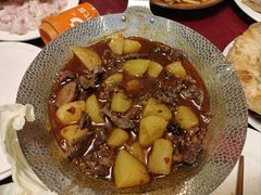 -周老三跷脚牛肉·全牛火锅(非遗传承店)