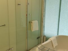 -上海滴水湖皇冠假日酒店