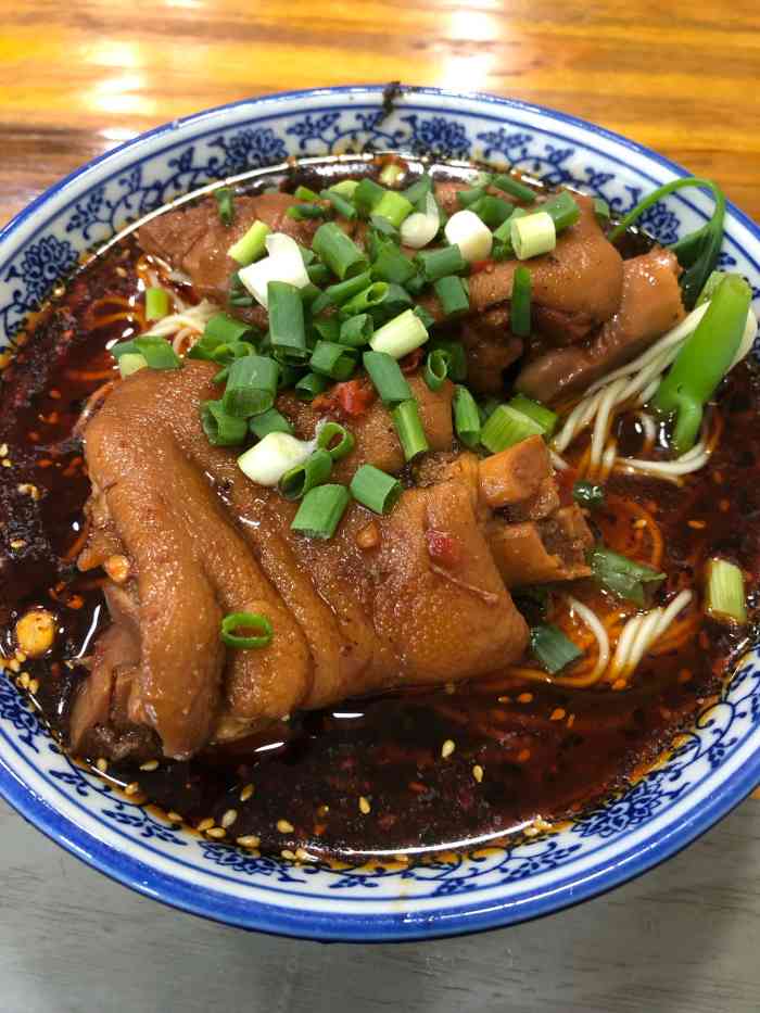 蹄花面-"又来啦!又来啦!锅巴饭的锅巴很巴适!香脆."-大众点评移动版