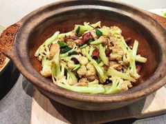 砂窝火腿焗花菜-柴门头啖汤·经典川菜·慢火汤品(锦城万达店)