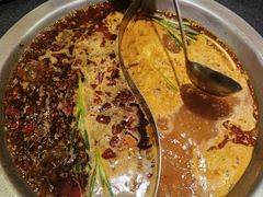 -沸炉重庆老火锅(军事博物馆店)