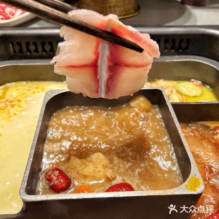 终于吃到了心心念念的巴奴毛肚火锅，不愧是福田火锅人气王🔥