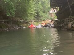 -藏龙百瀑漂流