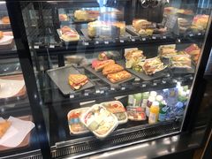 -星巴克(六合路店)