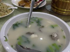 -鹏城人家海鲜酒家·23年老字号(较场尾店)