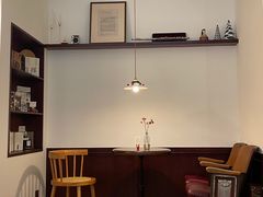 -Café Monson