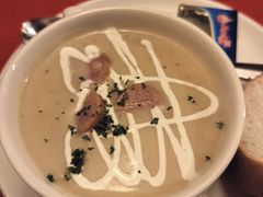奶油土豆香肠茸汤-申德勒加油站西餐厅(日坛路总店)