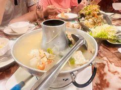 -两兄弟Song Pee Nong(2号店)