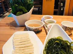 -额尔敦传统涮火锅·烧烤(鑫源山庄店)