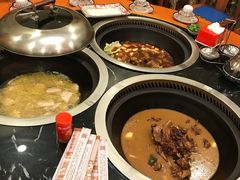-粘豆包铁锅炖二部(温泉街店)