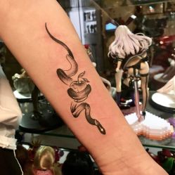 -木子·纹身店TATTOO穿孔·洗纹身