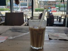 靠窗位-ELEVEN COFFEE(哈西万达广场店)