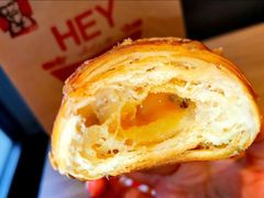 咸蛋黄流心可颂-肯德基(塔南店)