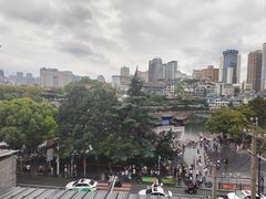 -包整·丝娃娃(一览甲秀楼风景店)