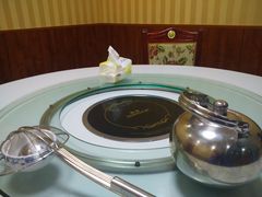 -闽粤一牛潮汕牛肉火锅