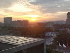 -上海虹桥西郊假日酒店