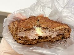 可可芋泥夹心面包-巴黎贝甜(豪浦店)