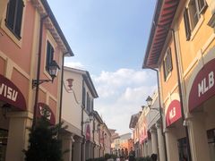 -佛罗伦萨小镇广佛名品奥特莱斯(疏港路店)