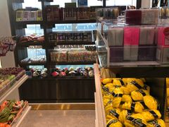 -王权免税店(普吉机场店)
