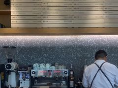 -蔚来中心(北京中关村店)