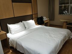 -全季酒店(石家庄裕华东路万达广场店)