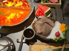 -湊湊火锅·茶憩(杭州湖滨银泰in77店)
