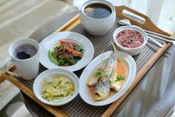 -臻康乃馨月子中心(集美店)