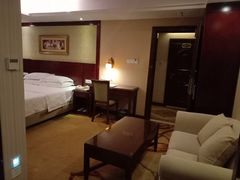 -维也纳酒店(罗湖口岸国贸东门店)