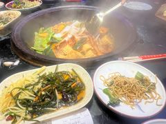 -鱼窝棚柴火铁锅炖(富山屯店)