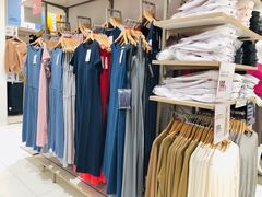 -优衣库(上海金桥国际商业广场店)