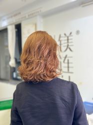 -镁连社·美联社
