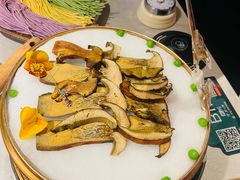 -芸山季·云南野生菌火锅(人民广场来福士店)